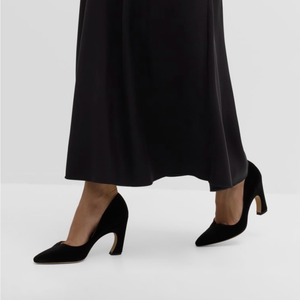 Chloe suede Black Heels